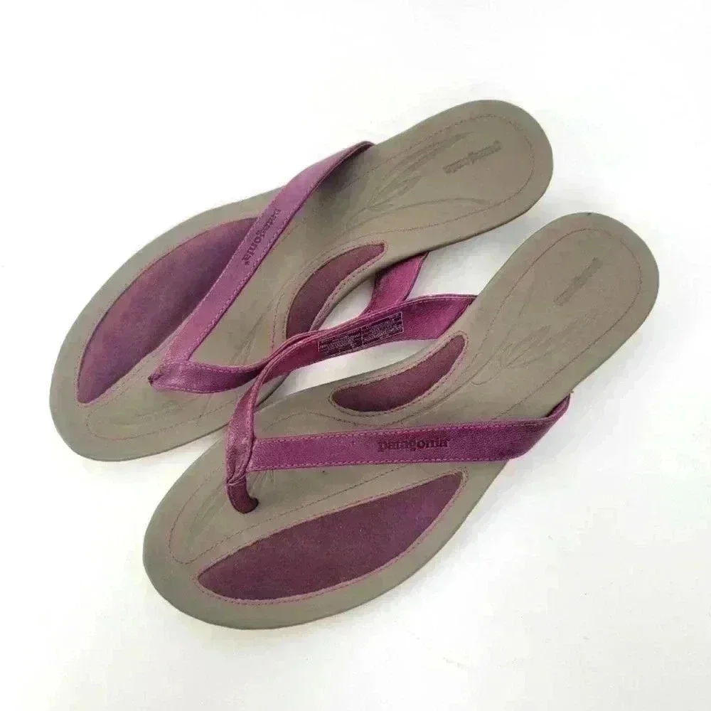 Patagonia Bandha Thong Sandal In Currant - Picture 1 of 9
